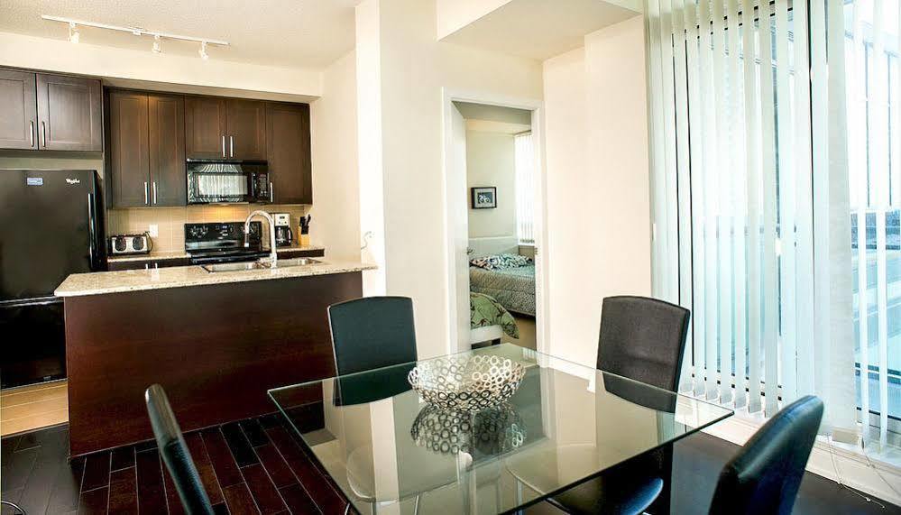 Pathway Suites Mississauga Esterno foto