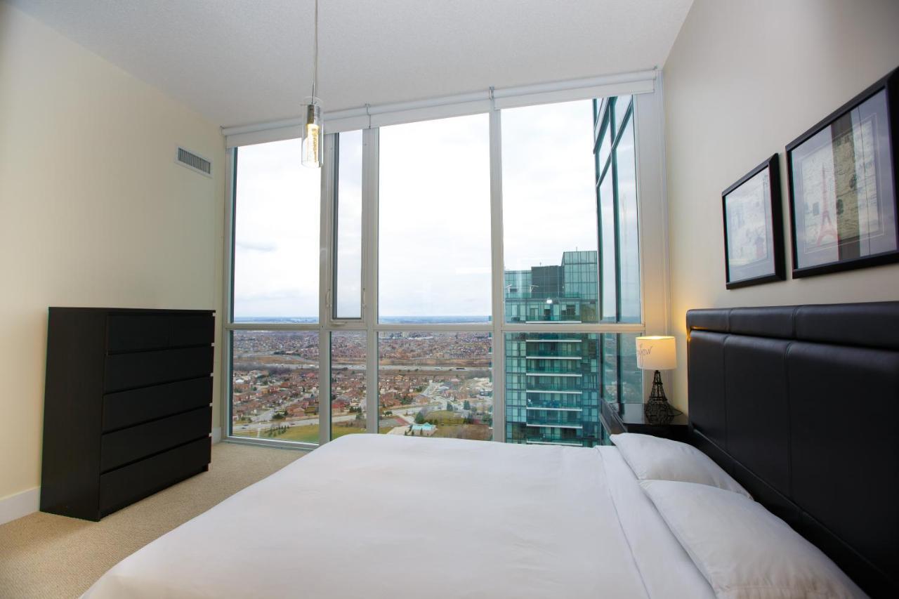 Pathway Suites Mississauga Esterno foto